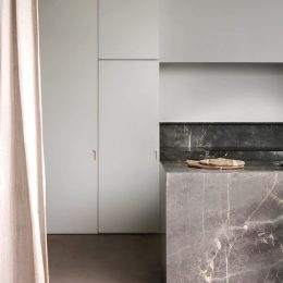 Elegant-Grey-kitchen-countertop-splashback-1