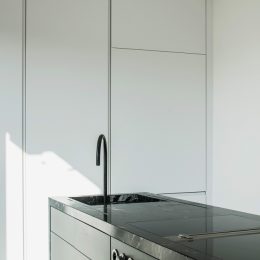 Veria-Green-kitchen-countertop-2